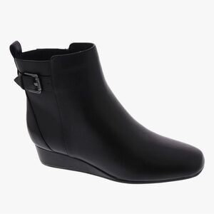 Easy Spirit Women's Georgia Ankle Boot